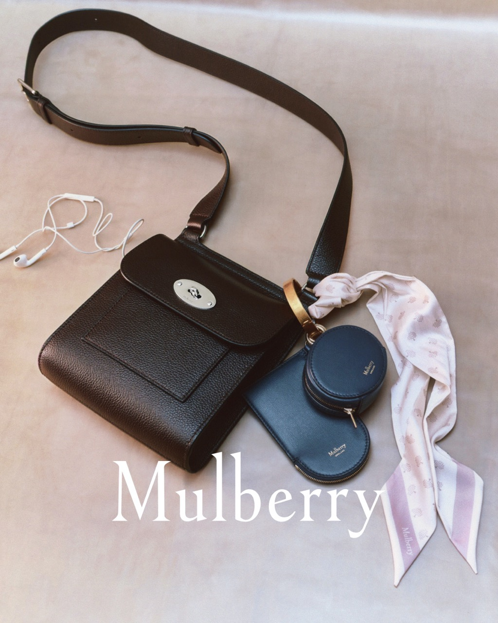 2025-07-T2-01-BAGCHARMS-LOGO-7 Large.jpeg