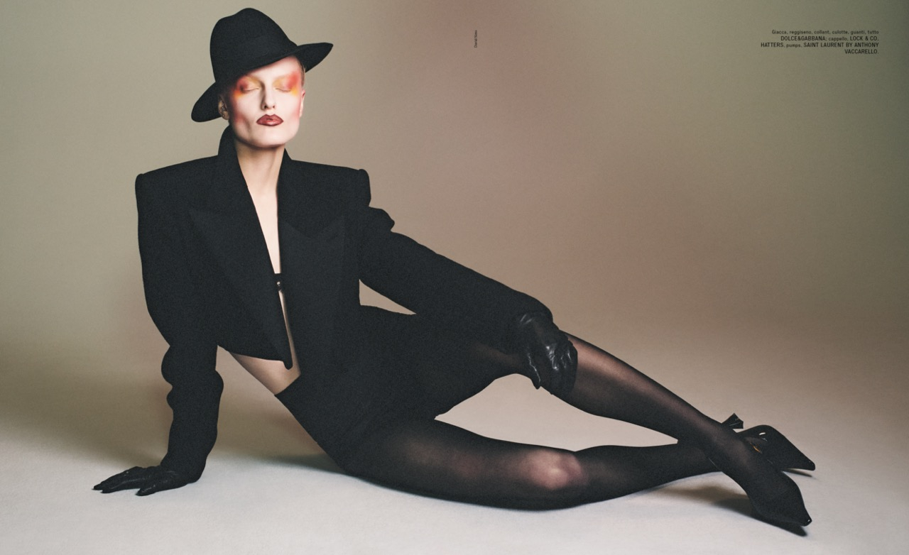 HB10 Fashion Story Sims9 Large.jpeg