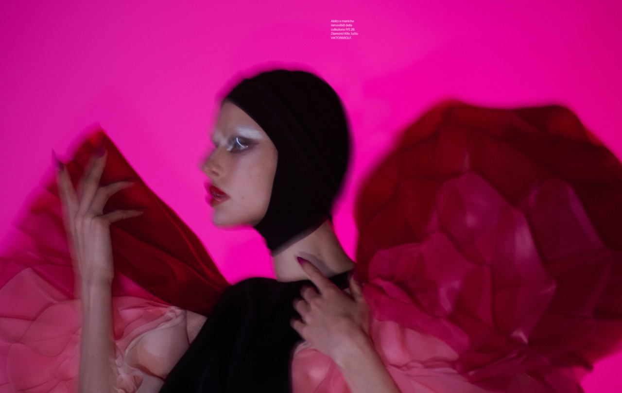 HBI_28_COUTURE_JOHNNY_32P_MA9 Large.jpeg