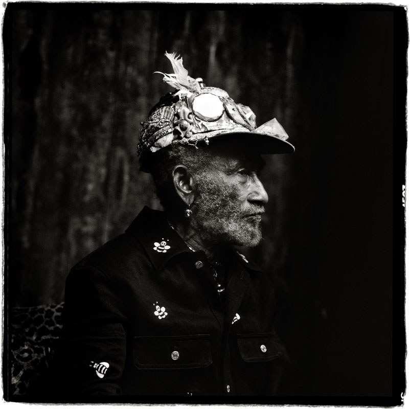 LEE SCRATCH PERRY_DIOR SESSIONS_COMPUTER_2.jpg