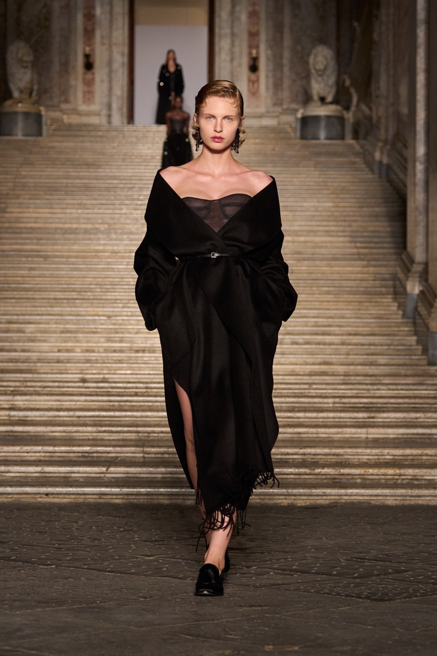 MaxMara_SV_049 Large.jpeg