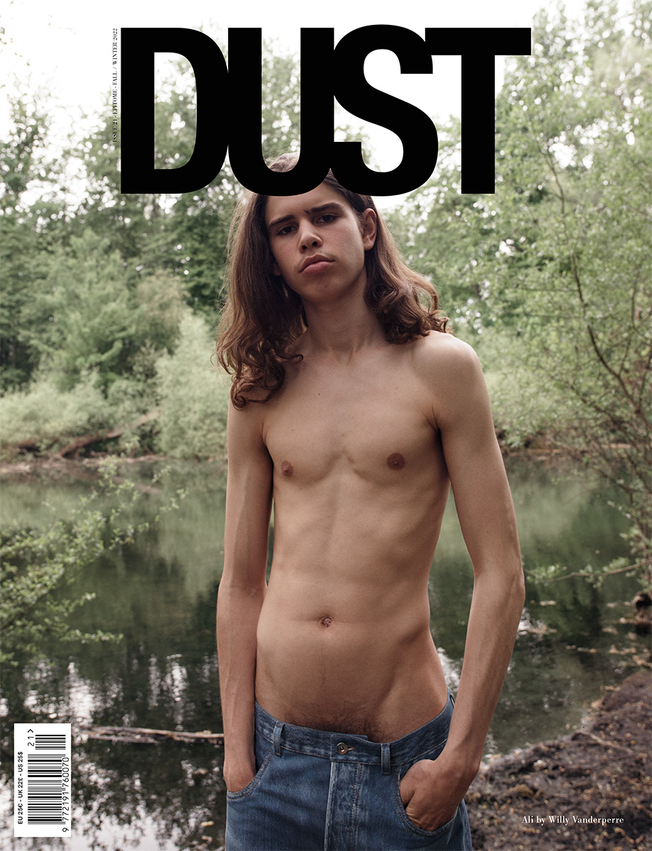 Olivier_Rizzo_DUST_FW22_cover_2.jpg