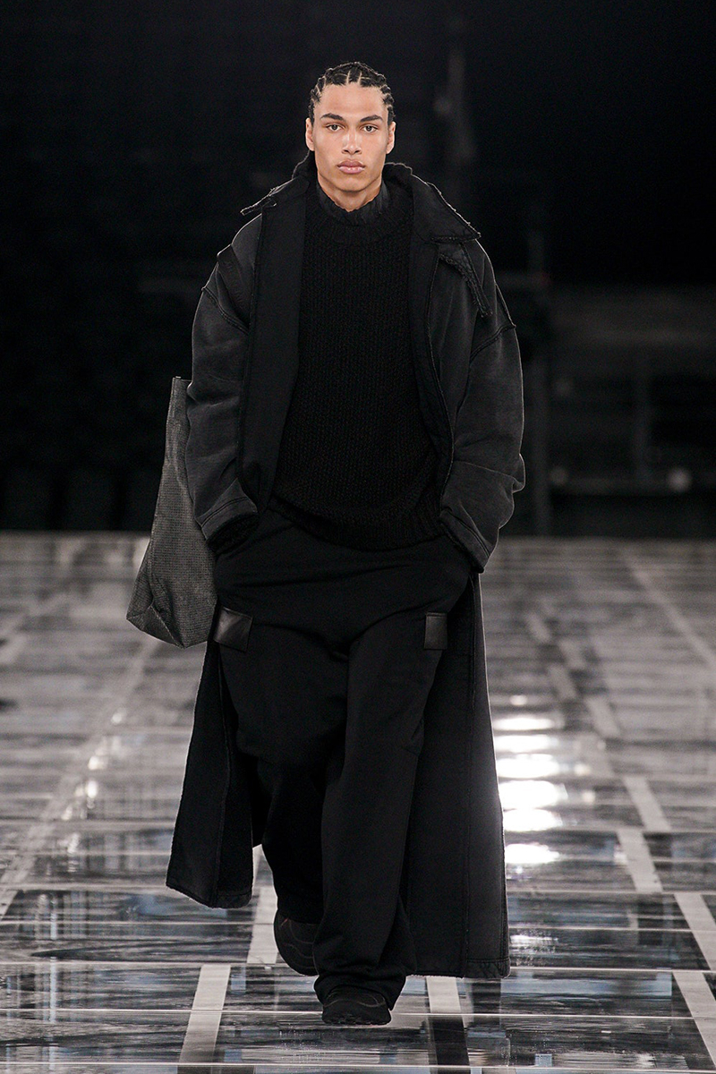 Panos_Yiapanis_Givenchy_FW22_Look_19_@cashmpeters.jpg