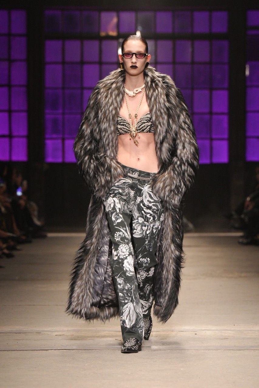 SV_RobertoCavalli_AW26_22 Large.jpeg